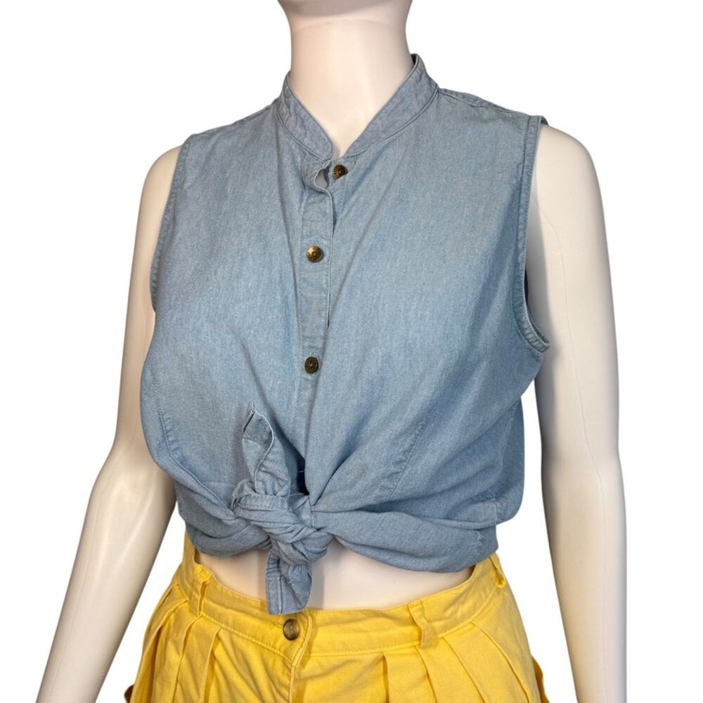 Vintage 90s Liz Clairborne Chambray Denim Blue Sleeveless Button Front Top Med